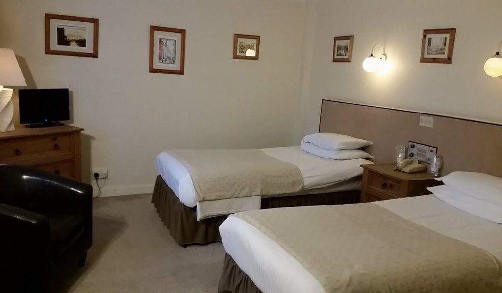 The Royal Hotel Tain Εξωτερικό φωτογραφία